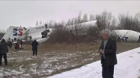 Accidente de un avión de pasajeros al aterrizar en Moscú Accidente de un avión de pasajeros al aterrizar en Moscú