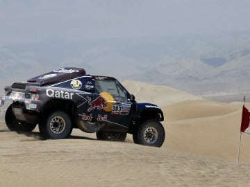Carlos Sainz, en acción en el Dakar