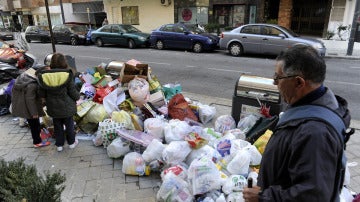 Huelga del servicio de basuras en Granada