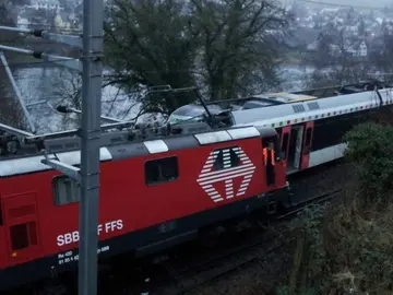 Colisión de dos trenes en Suiza Colisión de dos trenes en Suiza