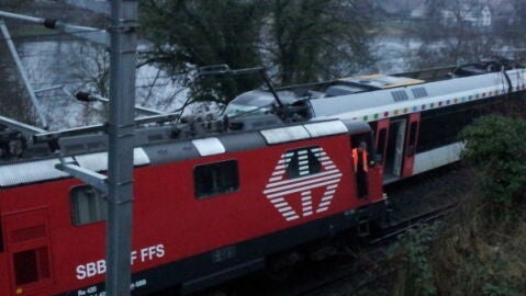 Colisi&oacute;n de dos trenes en Suiza