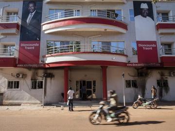 Vista de la sede del partido del presidente de Mali, Dioncounda Traoré, en Bamako