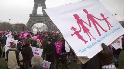 Masiva protesta en Francia contra el matrimonio homosexual (archivo)