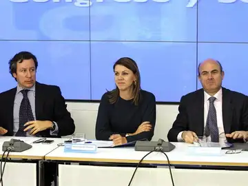 Carlos Floriano, Dolores de Cospedal y Luis de Guindos, en la sede del PP Carlos Floriano, Dolores de Cospedal y Luis de Guindos, en la sede del PP