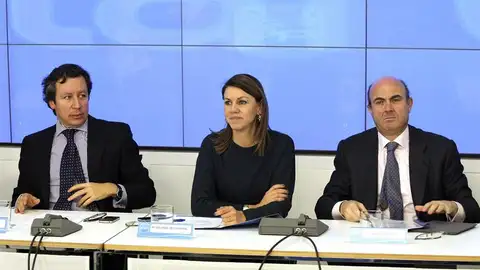 Carlos Floriano, Dolores de Cospedal y Luis de Guindos, en la sede del PP Carlos Floriano, Dolores de Cospedal y Luis de Guindos, en la sede del PP