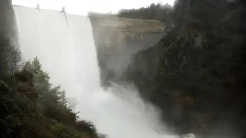 Embalse del rió Eume en el concello coruñés de A Capela Embalse del rió Eume en el concello coruñés de A Capela