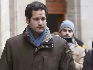 El sobrino de Urdangarin a su llegada a los juzgados El sobrino de Urdangarin a su llegada a los juzgados