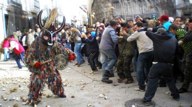 Piornal celebra su fiesta local a base de 'nabazos'