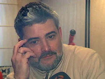 Nos cuenta cómo salvó la vida tras sufrir un accidente de tráfico y deambular perdido durante horas Nos cuenta cómo salvó la vida tras sufrir un accidente de tráfico y deambular perdido durante horas