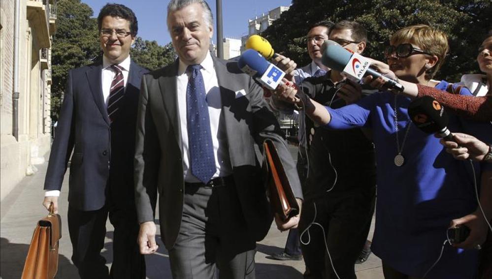 Corrupción, un goteo que mina la confianza y clama transparencia