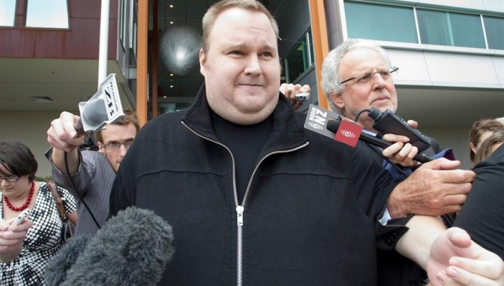 Dotcom estrena 'Mega', un año después de su detención