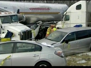 50 coches involucrados en un accidente de tráfico en Ohio