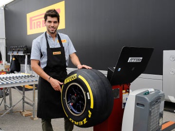 Alguersuari seguirá siendo piloto probador de Pirelli