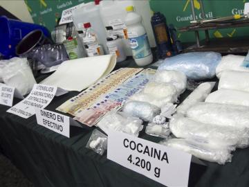 La Guardia Civil desmantela una “red” que traficaba con cocaína impregnada en colchas La Guardia Civil desmantela una “red” que traficaba con cocaína impregnada en colchas