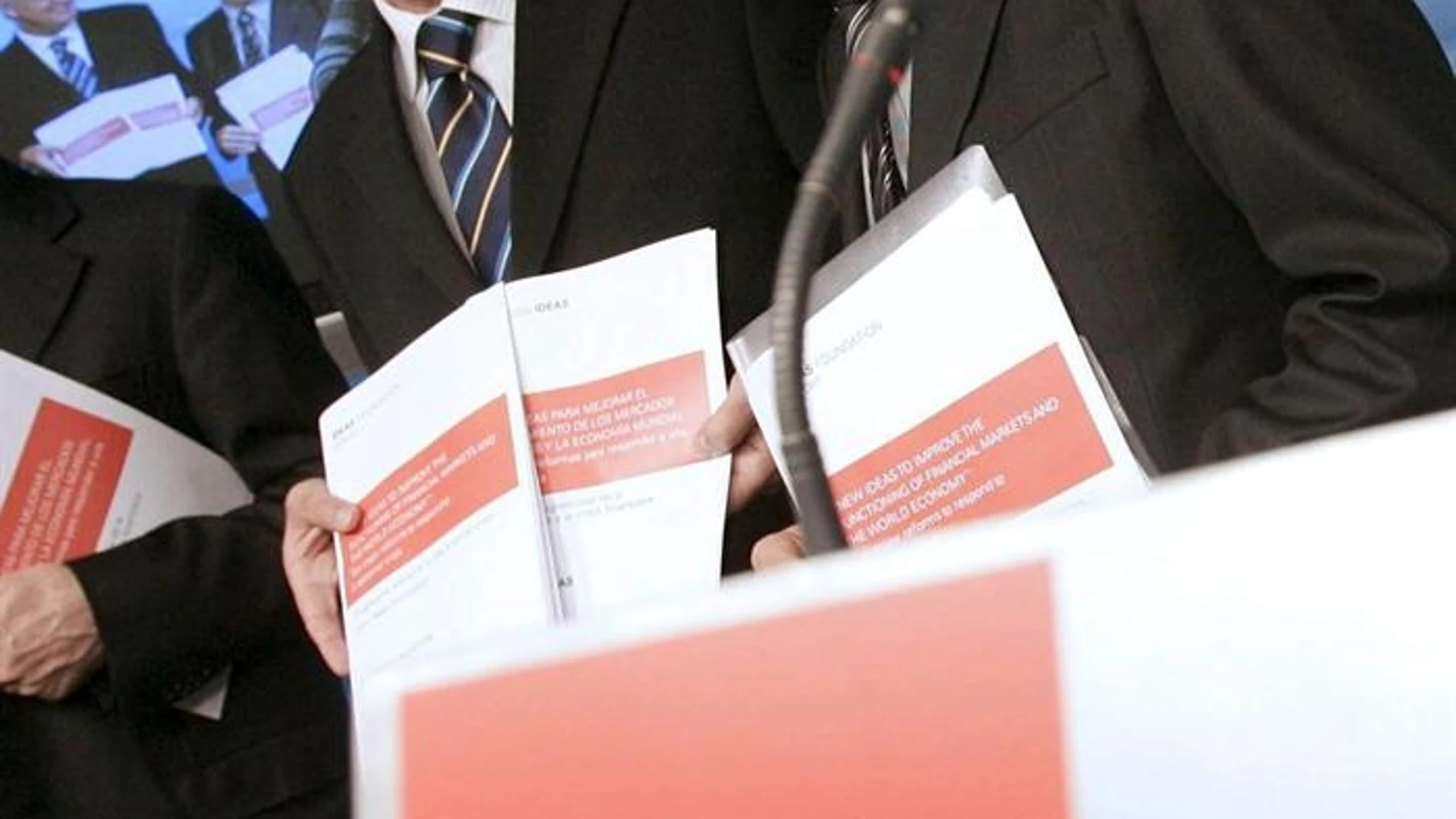 El vicepresidente ejecutivo de la Fundación Ideas, Jesús Caldera y Carlos Mulas. Archivo El vicepresidente ejecutivo de la Fundación Ideas, Jesús Caldera y Carlos Mulas. Archivo