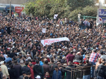 Miles de personas acuden a los funerales en Port Said