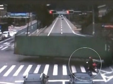 Brutal accidente con un camión en China