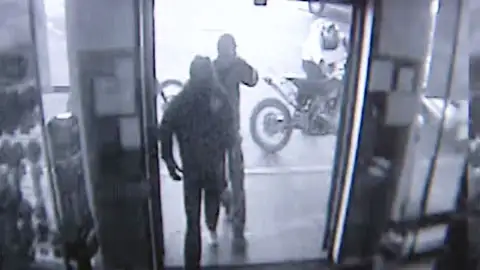 Atraco en una gasolinera de Sevilla Atraco en una gasolinera de Sevilla