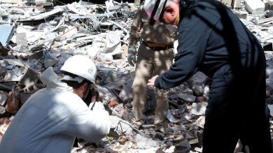 México atribuye la explosión de la sede de Pemex a una acumulación de gas