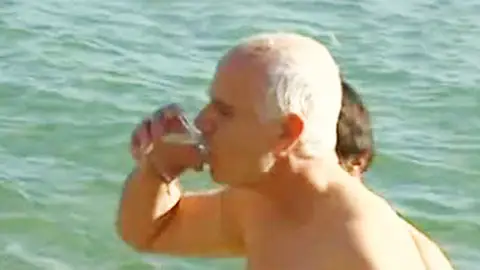 Beber agua del mar Beber agua del mar