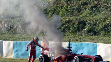 De la Rosa debuta en Ferrari con una avería