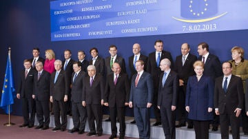 Fotografía de familia de los asistentes a la cumbre de Jefes de Estado y de Gobierno