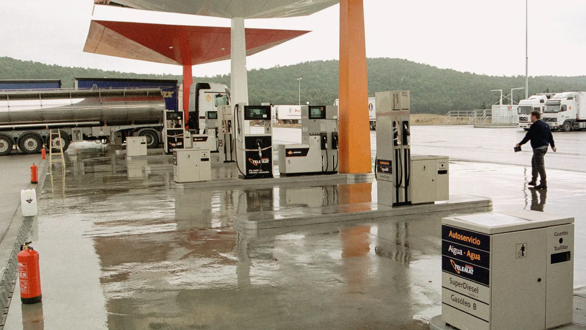 Una gasolinera Una gasolinera