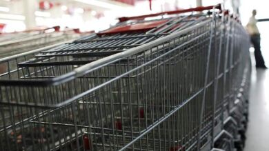 Baja por primera vez en décadas el consumo de productos básicos para el hogar