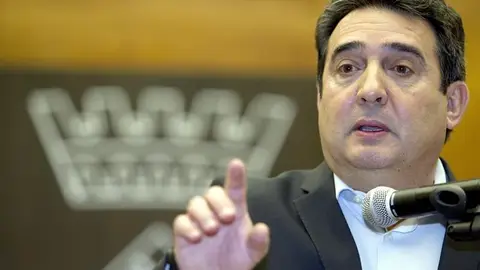 Bustos dimite como alcalde de Sabadell por el caso Mercurio Bustos dimite como alcalde de Sabadell por el caso Mercurio