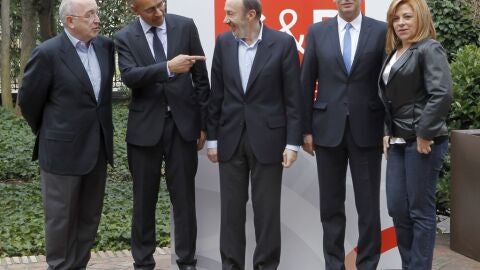 Foto de familia de la conferencia 'Ganarse Europa'