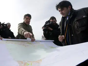 El presidente de la Comunidad de Madrid, Ignacio González, junto al alcalde de Alcorcón, David Pérez El presidente de la Comunidad de Madrid, Ignacio González, junto al alcalde de Alcorcón, David Pérez