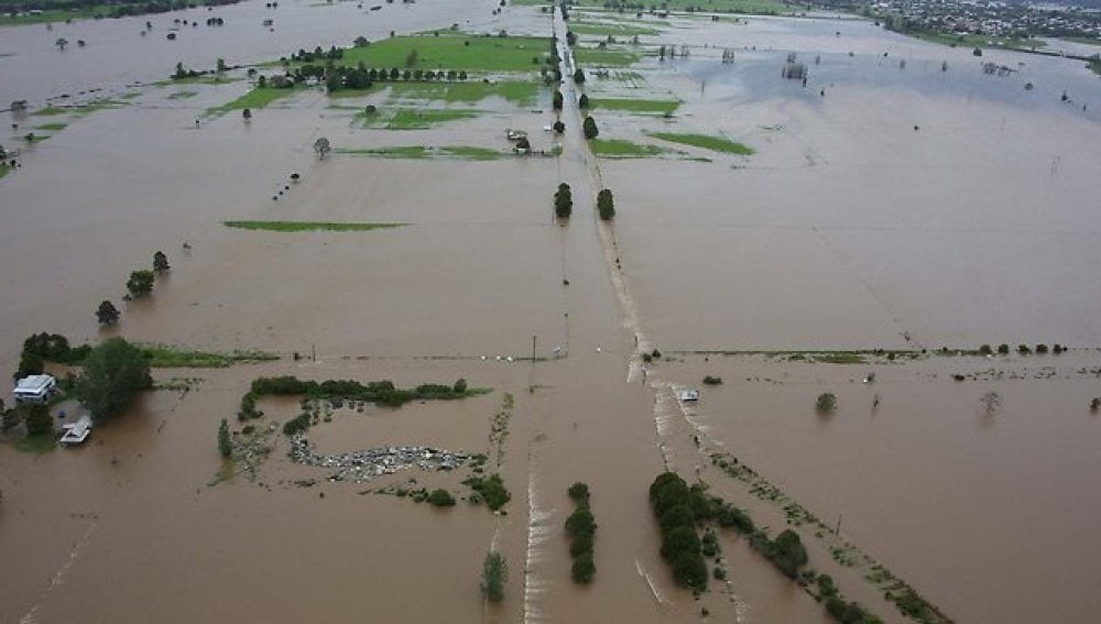 Las inundaciones arrasan el este de Australia