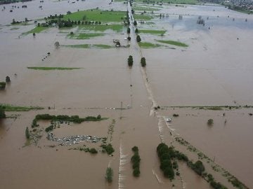 Las inundaciones arrasan el este de Australia