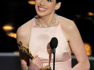 Anne Hathaway Anne Hathaway