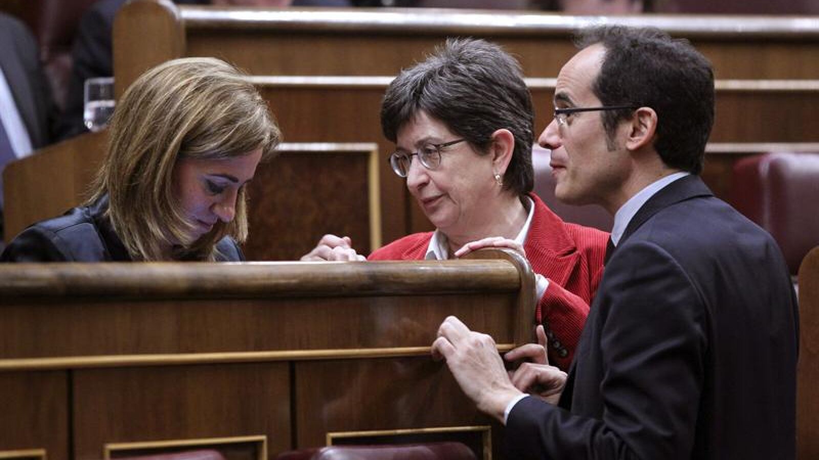 Chacón opta por no votar y evidencia la distancia entre PSC y PSOE