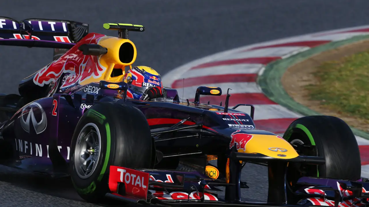 Webber manda en el regreso a Cataluña con Massa octavo