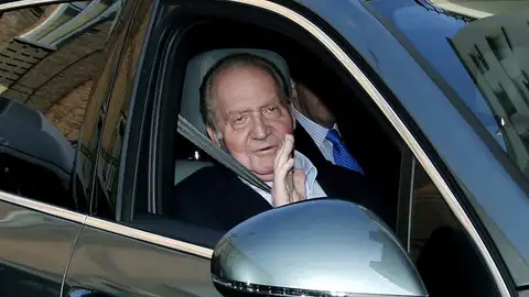 El Rey llega a la clínica 'La Milagrosa' El Rey llega a la clínica 'La Milagrosa'