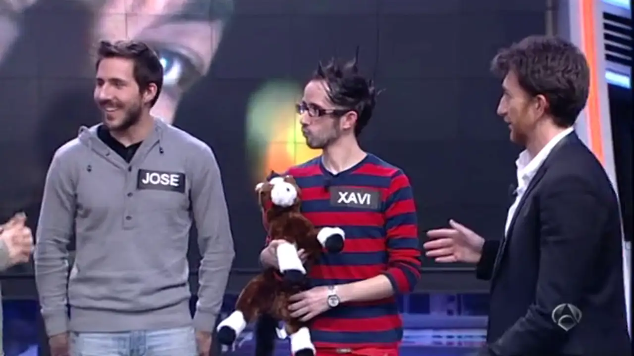 Xavi gana la prueba del simulacro de suicidio