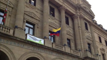Bandera de Venezuela en la Diputación de Guipúzcoa