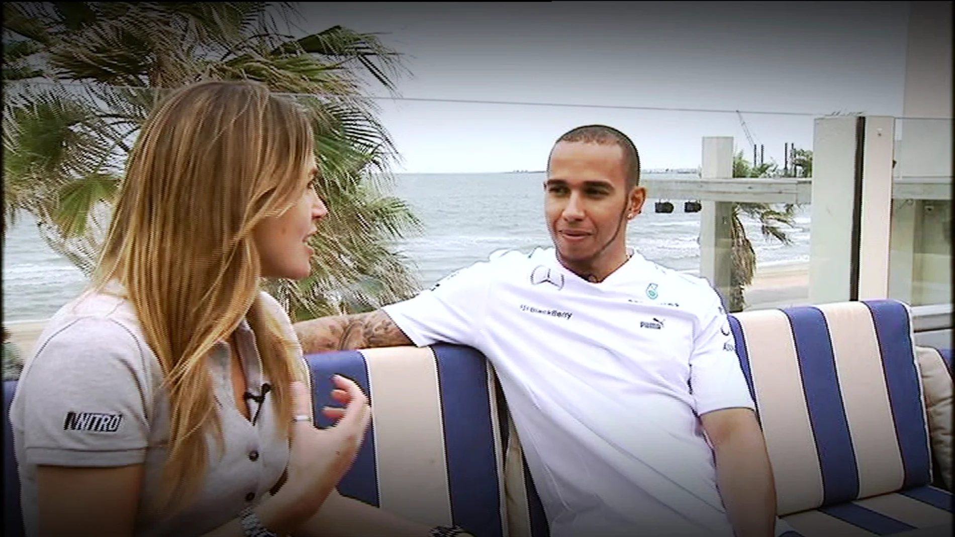 Nira Juanco entrevista  Lewis Hamilton