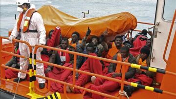 Inmigrantes rescatados en Tarifa