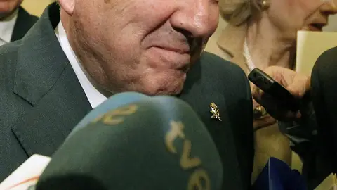 Félix Roldán a su salida de la comisión Félix Roldán a su salida de la comisión
