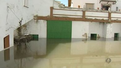 Alerta por inundaciones en Écija al desbordarse el río Genil