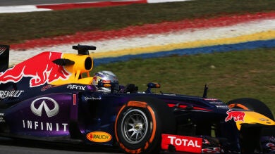 Vettel manda en los últimos Libres de Sepang con Alonso décimo