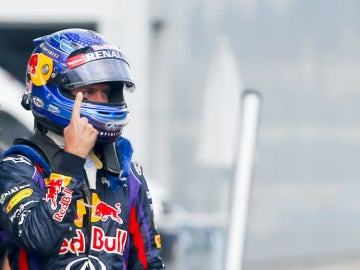 Vettel saca el dedo en Malasia