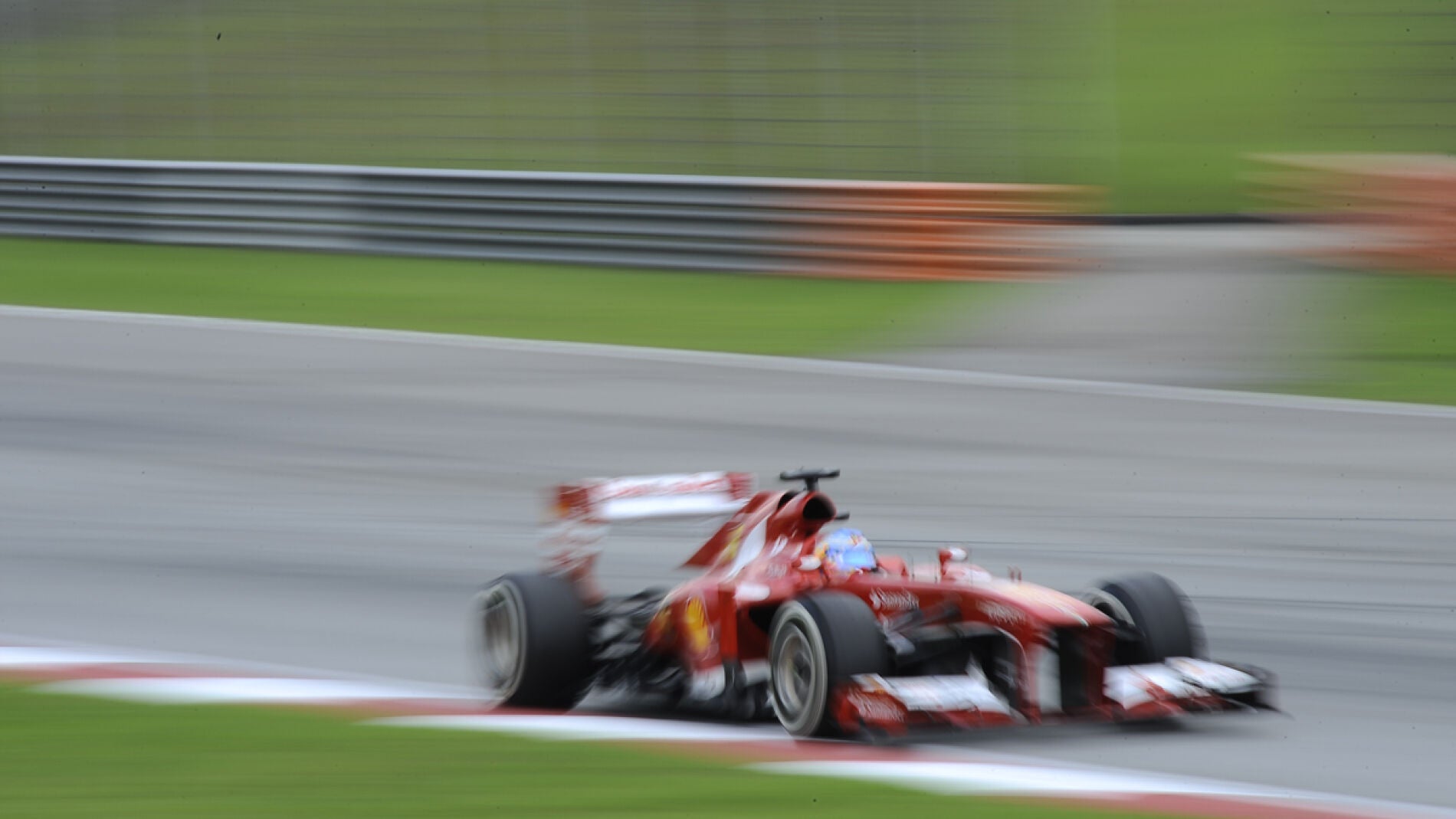 Alonso, a toda velocidad