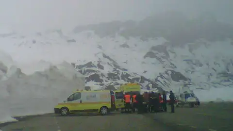 Imagen de los servicios de emergencias en el lugar del accidente Imagen de los servicios de emergencias en el lugar del accidente