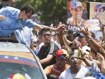 El principal candidato de la oposición, Henrique Capriles El principal candidato de la oposición, Henrique Capriles