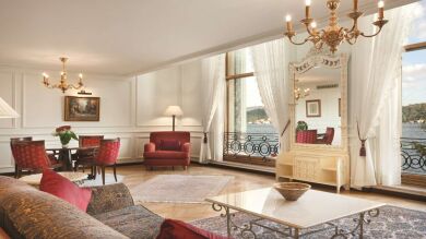 Acusado de estafa un matrimonio que se alojaba en hoteles de lujo sin pagar la cuenta