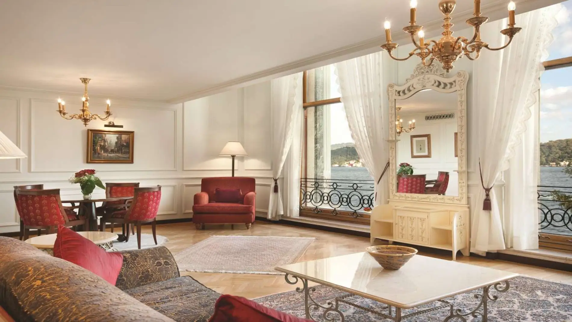Una de las habitaciones más lujosas Una de las habitaciones más lujosas